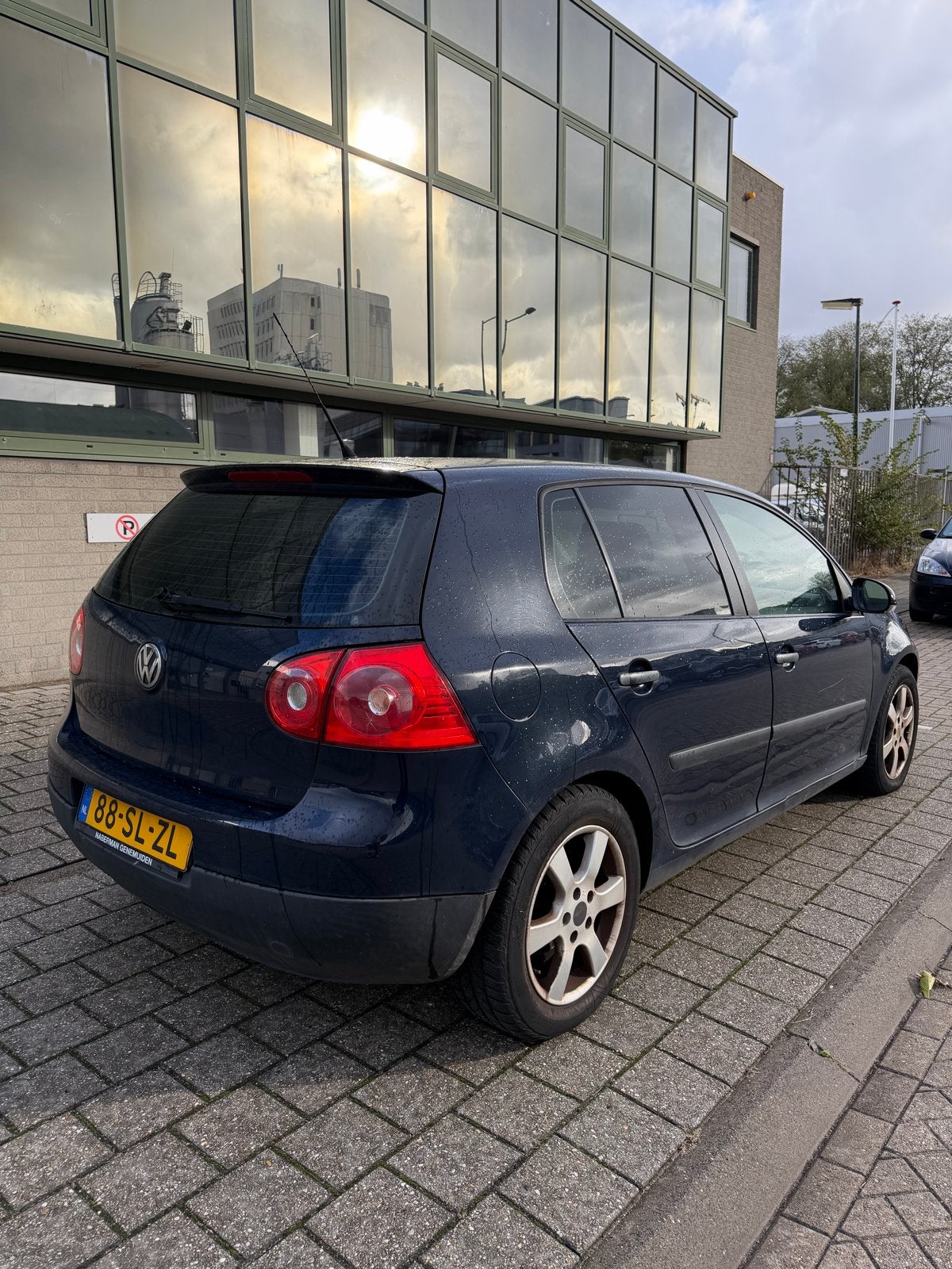 Volkswagen Golf 1.6 75KW 5D 2006 Blauw, Voorwielaandrijving, 4 cilinders, Blauw, 620 kg