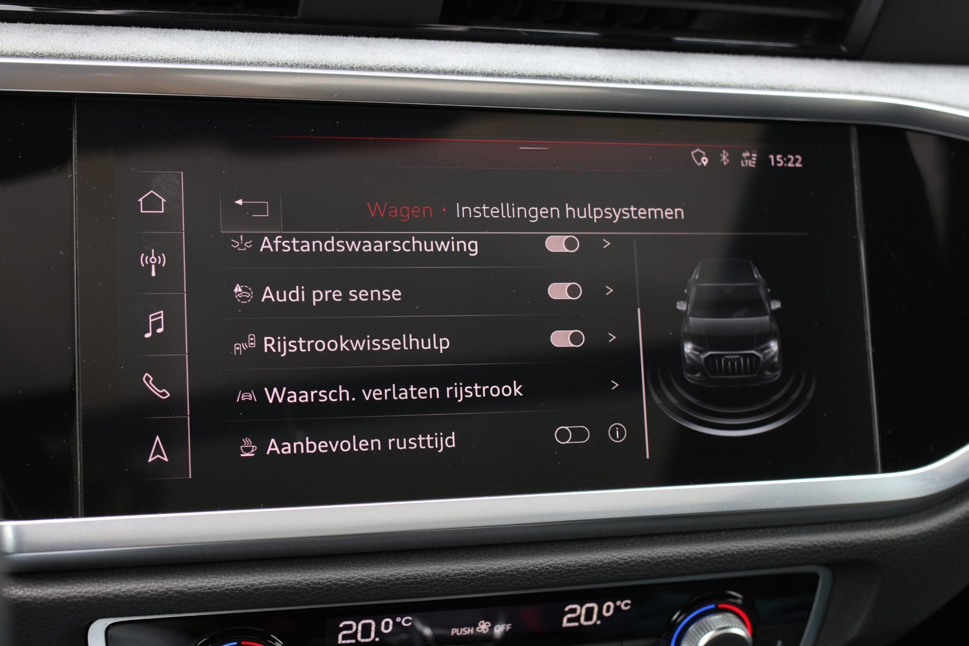 Foto 56 van Audi Q3 40 TFSI Quattro S-Line *Pano*360 Camera*Keyless*Trek