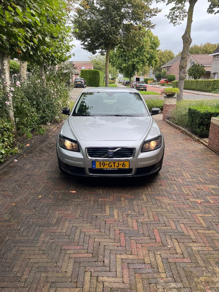 Volvo C30 1.6 2008 Grijs, Auto's, Voorwielaandrijving, 1596 cc, 4 cilinders, 4 stoelen