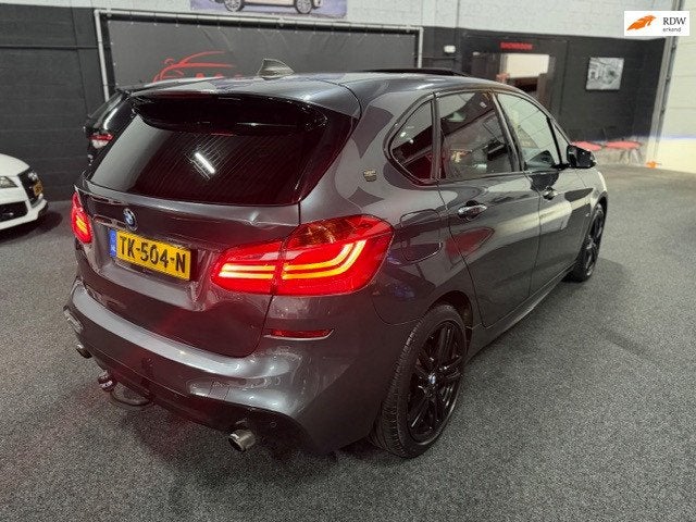BMW 2-serie Active Tourer 220i High Executive, Auto's, 1998 cc, 730 kg, Euro 6, Leder