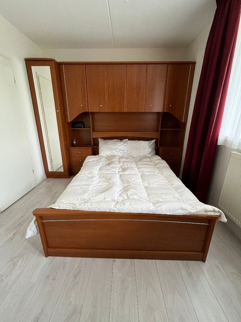 Notenhouten fineer slaapkamer meubel met matras, Ophalen, Gebruikt, Tweepersoons, Klassiek