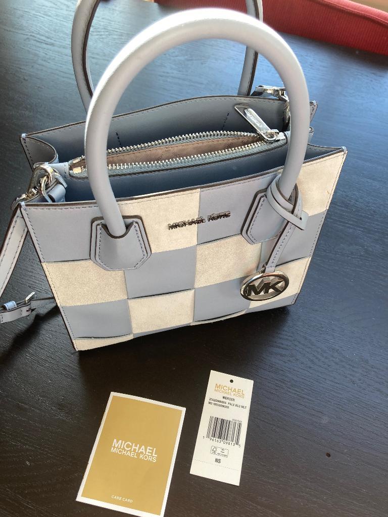 Nieuwstaat Michael Kors tas Mercer, lichtblauw,, Sieraden, Tassen en Uiterlijk, Tassen | Damestassen, Ophalen of Verzenden, Zo goed als nieuw