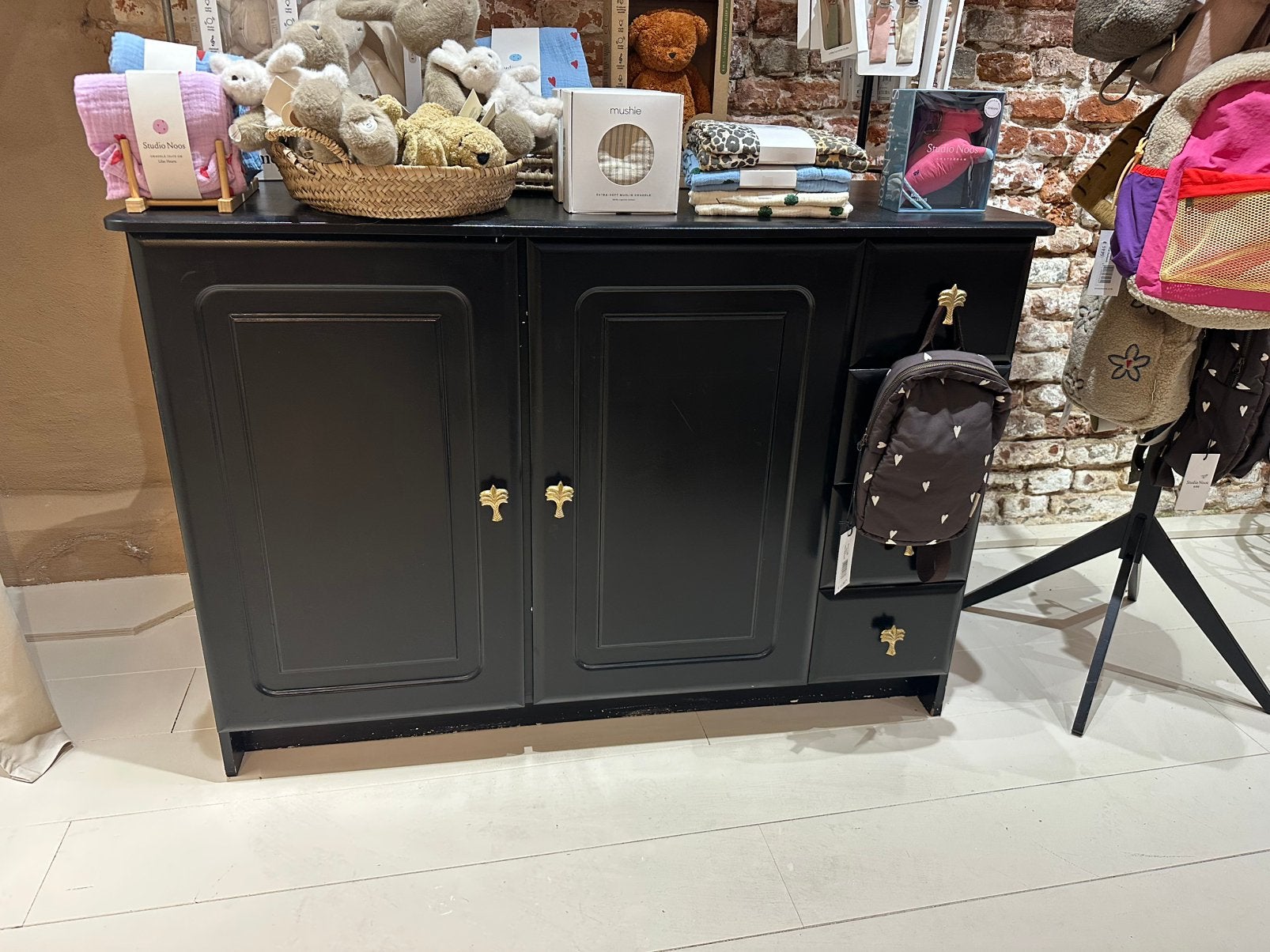 Commode zwart, materiaal hout, Ophalen, 50 tot 70 cm, 100 cm of meer, 90 tot 105 cm