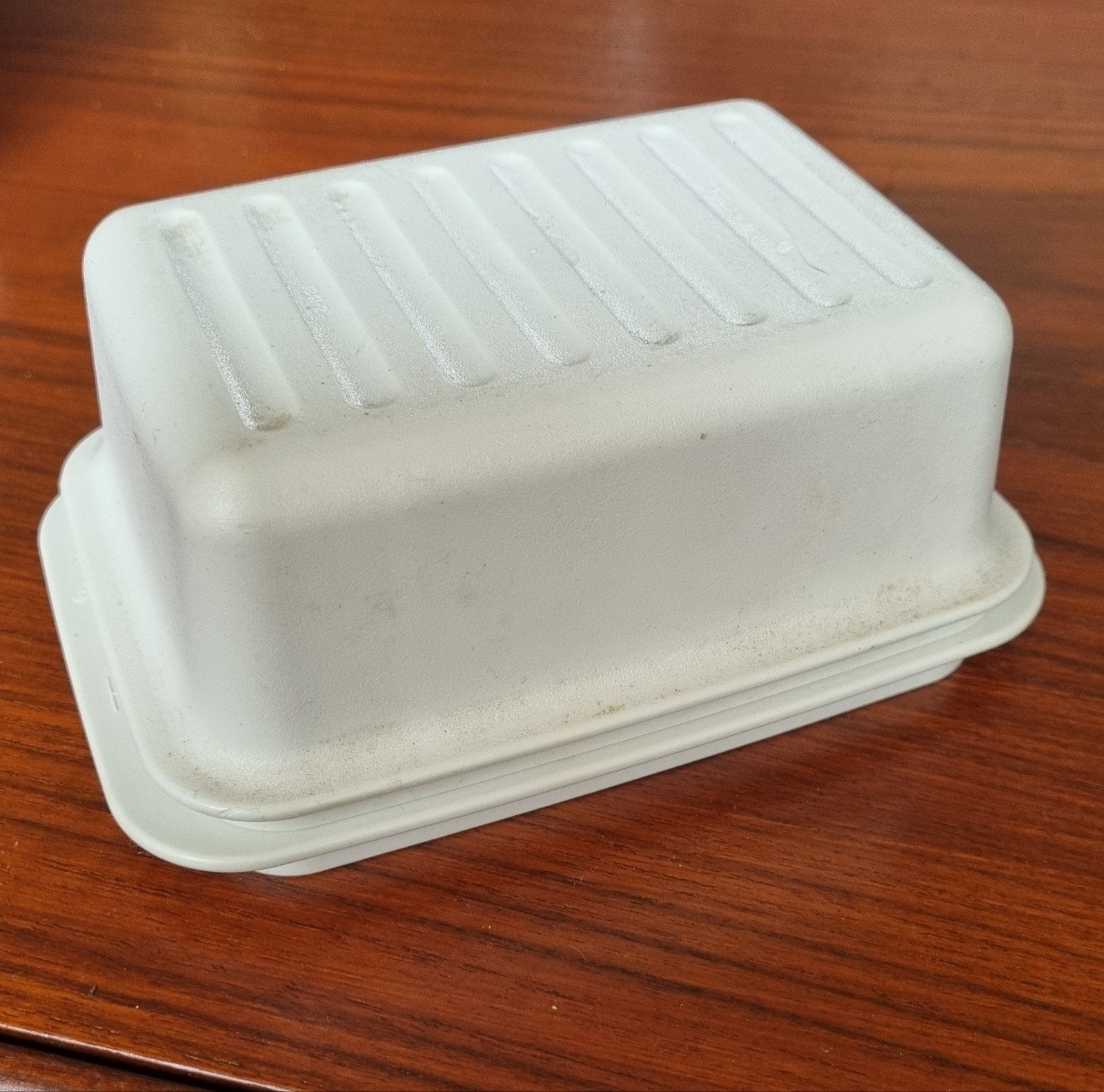 Tupperware botervloot - vintage en praktisch, Ophalen of Verzenden, Zo goed als nieuw, Met deksel, Wit