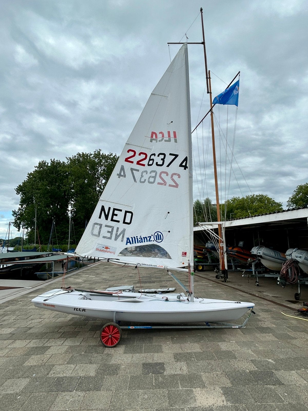 ILCA 7 Ovington 2025, wedstrijdklaar, vrijwel nieuw (226374), Watersport en Boten, Laser, Zo goed als nieuw, Overige materialen