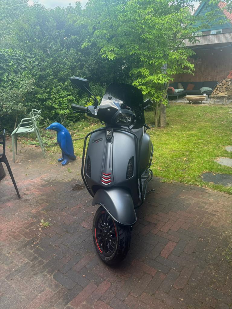 Vespa sprint 2017 (opgevoerd), Ophalen, Maximaal 45 km/u, Vespa S, Zo goed als nieuw