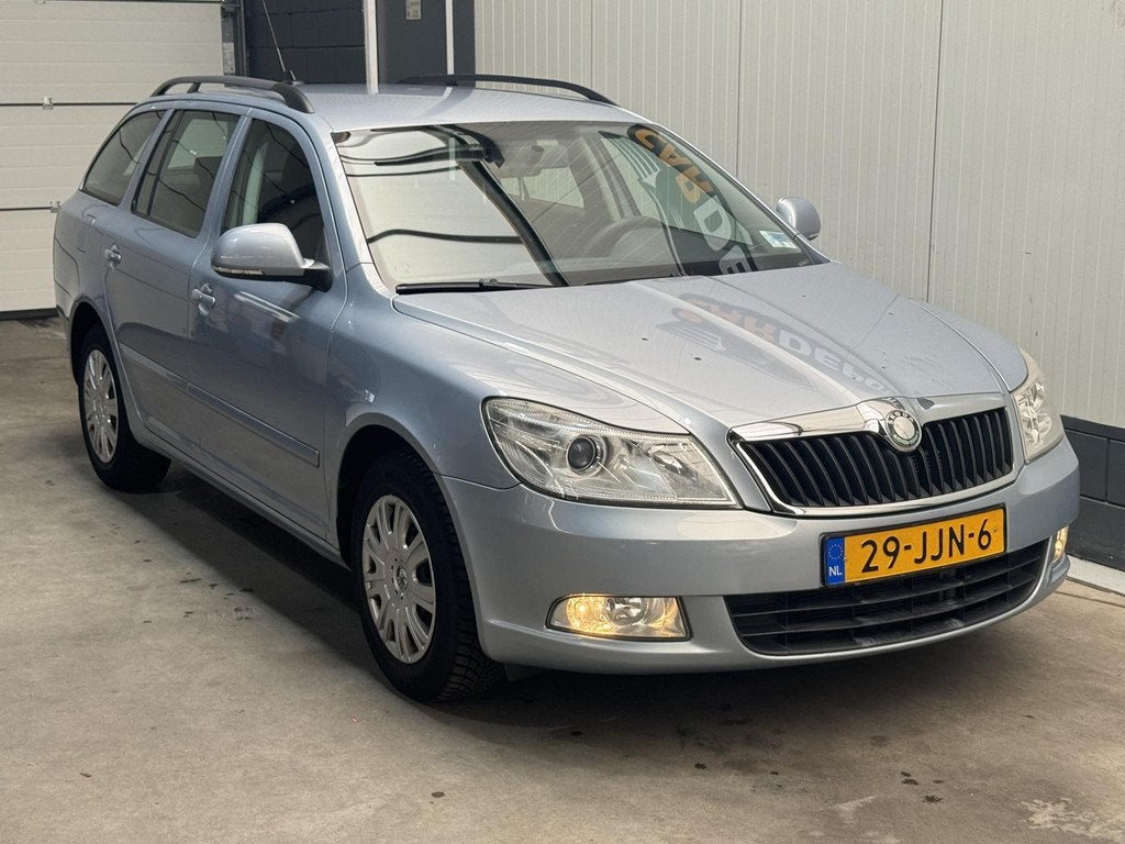 Skoda Octavia Combi 1.4 TSI Ambition Nette Wagen Technisch S, Auto's, Voorwielaandrijving, Euro 5, Stof, Gebruikt