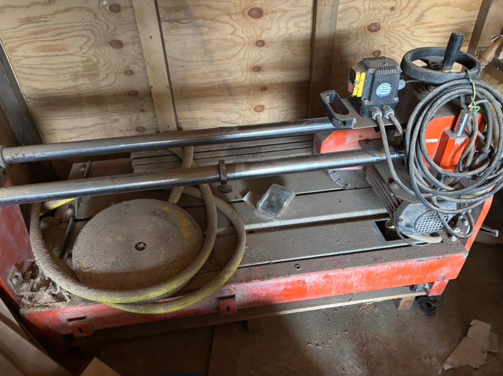 Carat Tegelzaagmachine zaagtafel brugzaag tafelzaag, Doe-het-zelf en Verbouw, Gereedschap | Zaagmachines, Ophalen, Cirkelzaag
