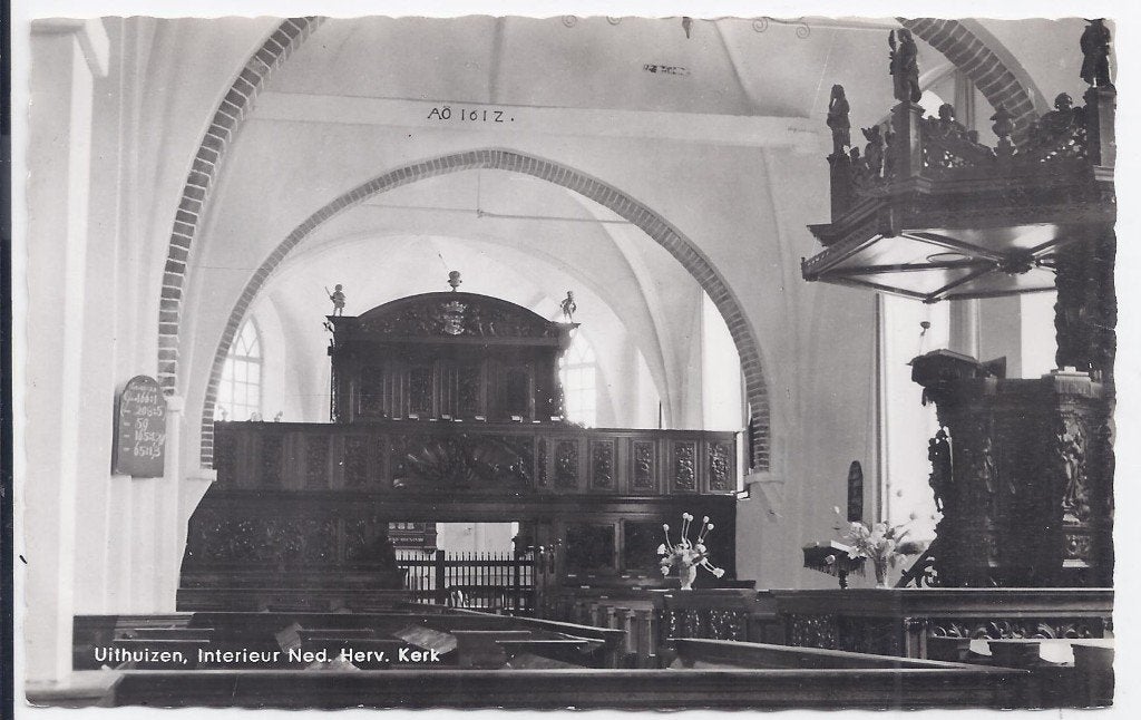 Uithuizen Ned Herv kerk interieur oude ansichtkaart A1389, Ophalen of Verzenden, 1940 tot 1960, Gelopen, Noord-Brabant