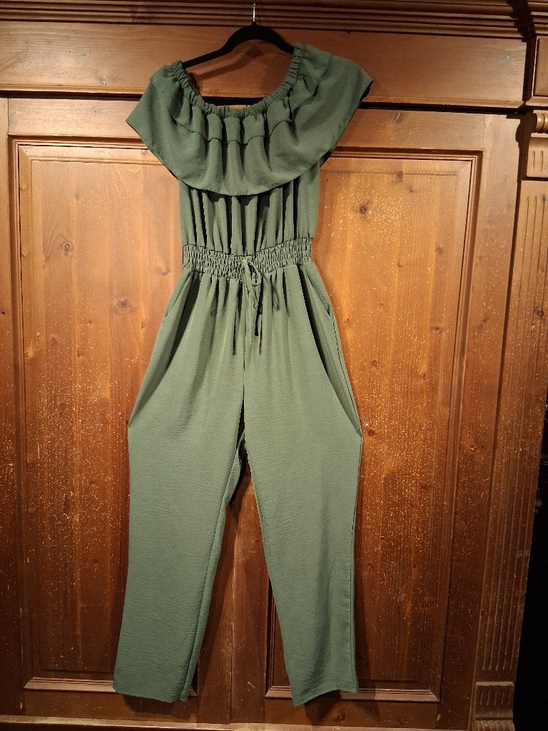Olijfgroene-Kaki Jumpsuit met Ruffles S Made in Italy, Kleding | Dames, Made in Italy, Ophalen of Verzenden, Zo goed als nieuw