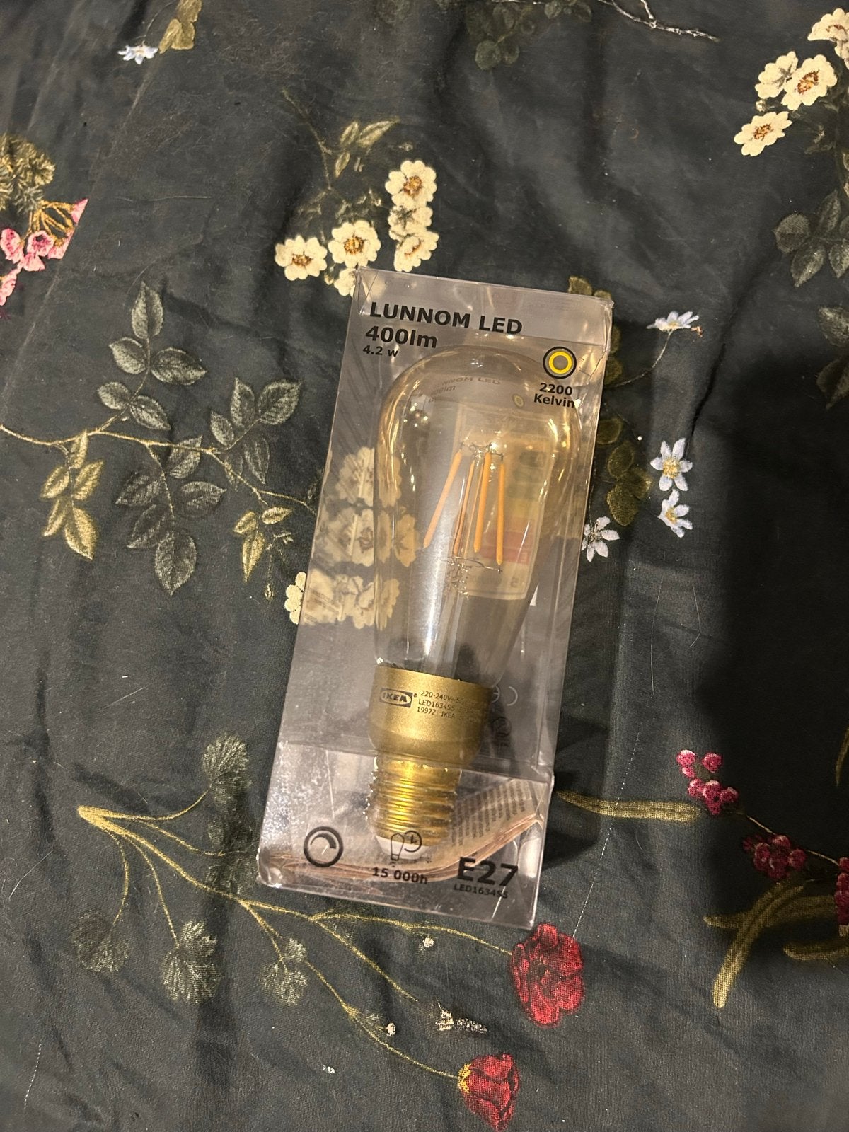 IKEA LUNNOM LED E27 lamp 400lm 2200K - Nieuw, 30 tot 60 watt, Led-lamp, Soft of Flame, Nieuw