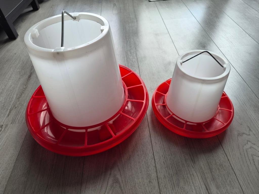 Voederbakken kippen, Ophalen of Verzenden, Gebruikt, Drinken en Voederen