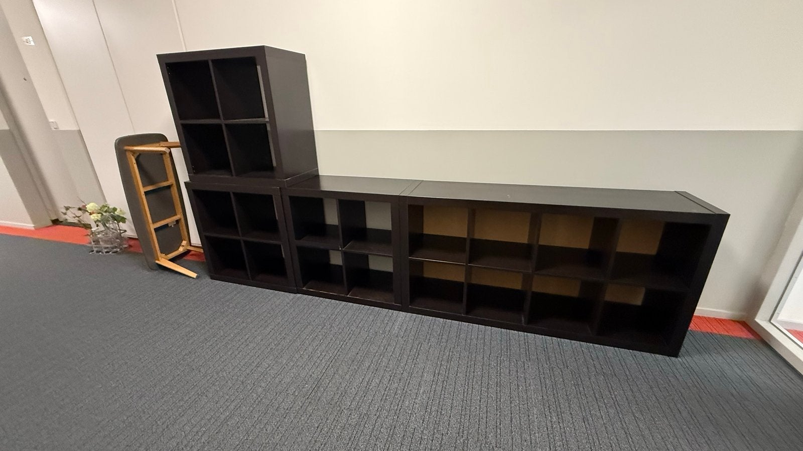 GRATIS OP TE HALEN • IKEA Kallax + bijzet/koffietafel, Ophalen, Gebruikt