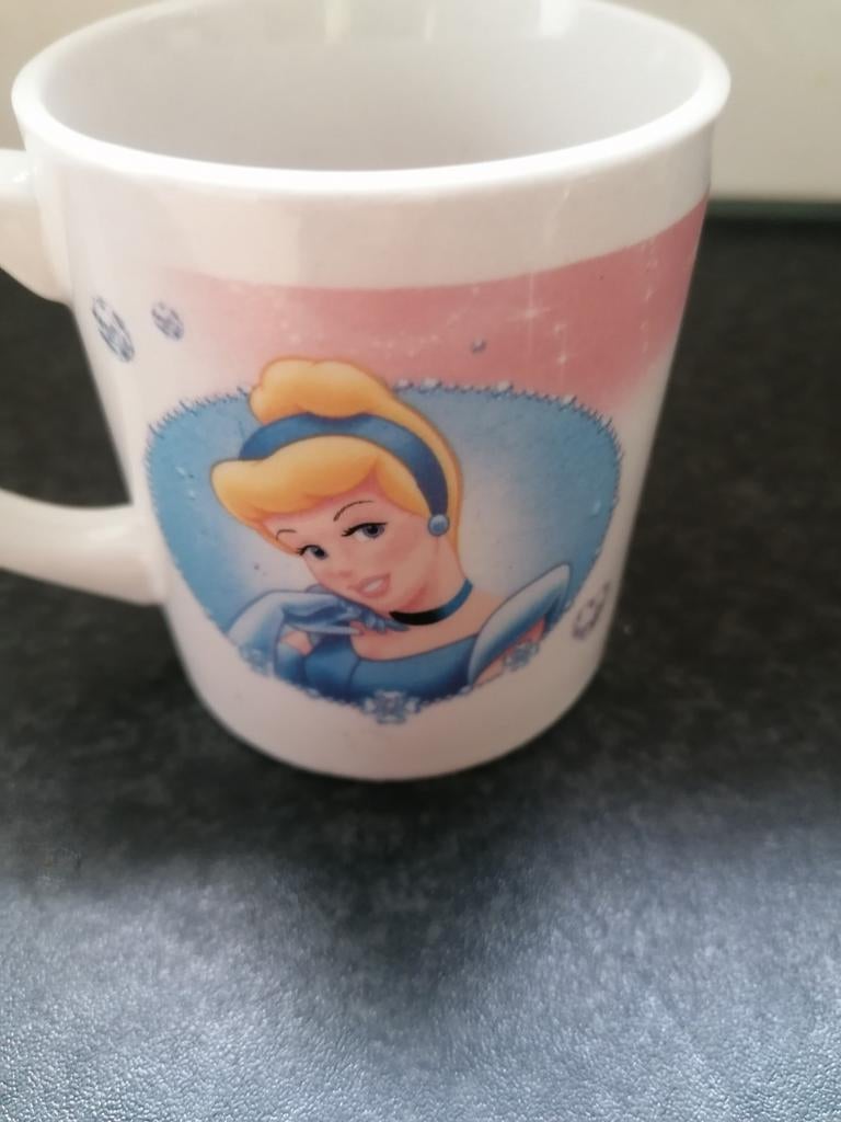 Diverse Disney mokken, Ophalen of Verzenden, Assepoester of Belle, Zo goed als nieuw, Servies