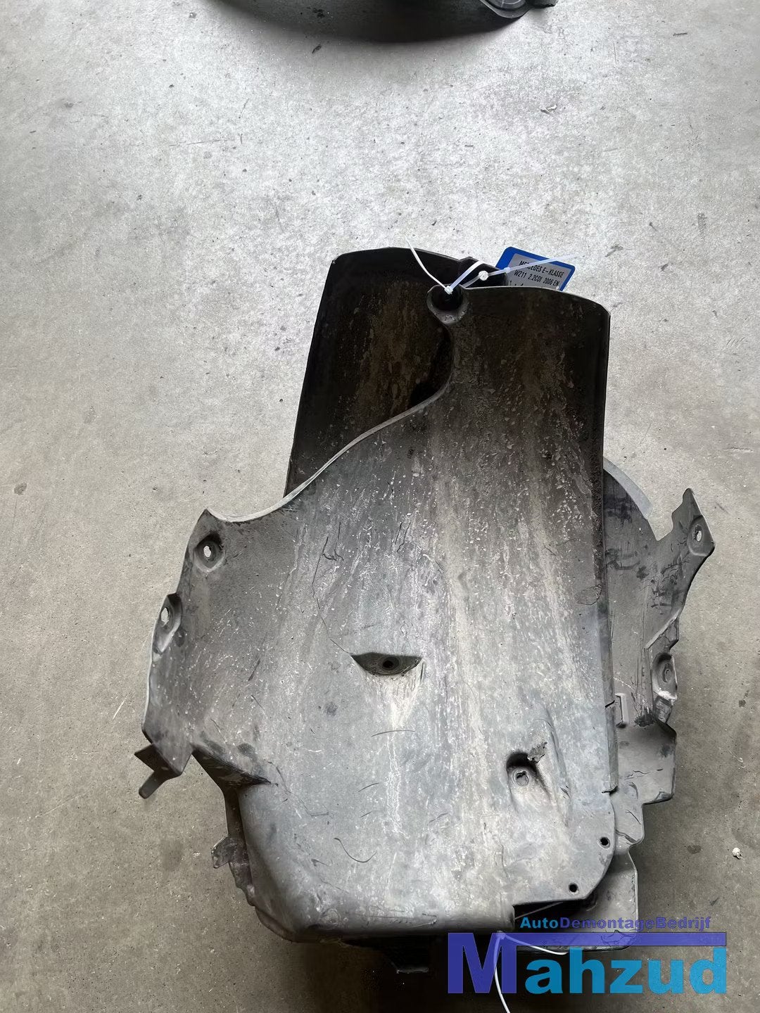 MERCEDES E KLASSE W211 links voor modderkuip set, Auto-onderdelen, Carrosserie en Plaatwerk, Gebruikt, Mercedes-Benz AG, Mercedes-Benz