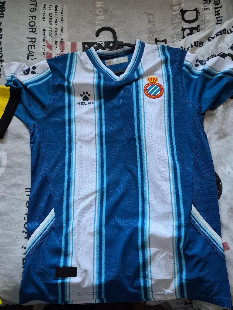 Voetbal shirt,s van mystery box nieuw, Ophalen, Overige kleuren, Maat 48/50 (M), Nieuw