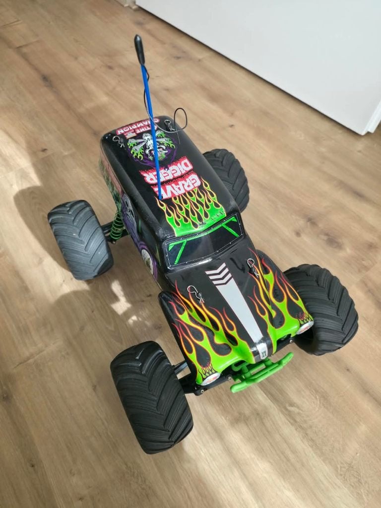 Traxxas Grave Digger, RC Car, 2 accus, Compleet, Gebruikt, Auto offroad, Schaal 1:10, RTR (Ready to Run)