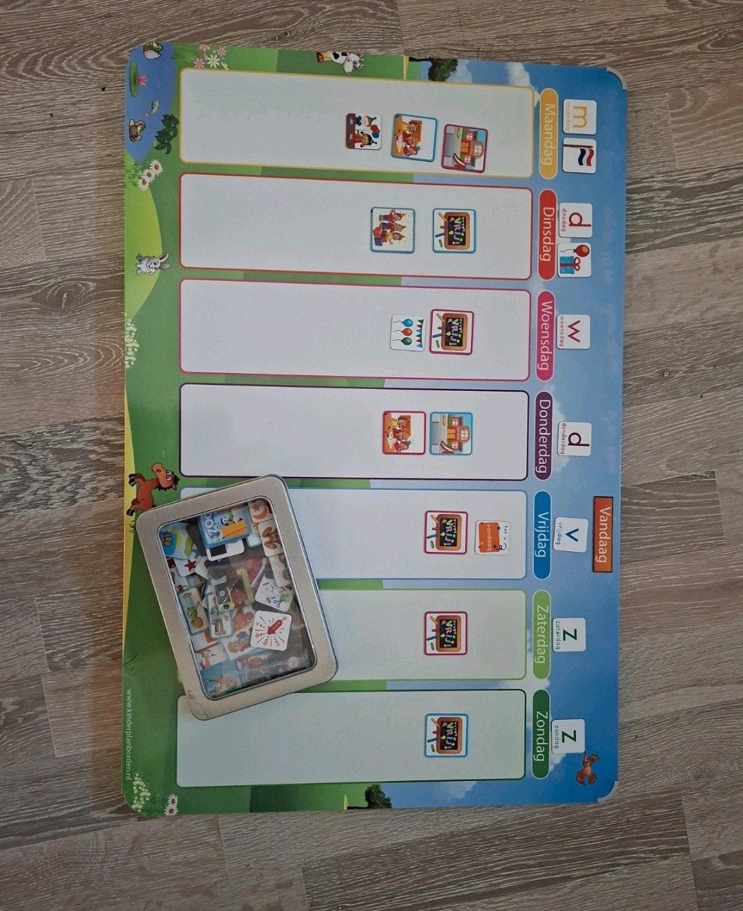 Kinderplanbord metaal 60x40 cm met 197 magneetjes, Ophalen of Verzenden, Gebruikt, Ontdekken