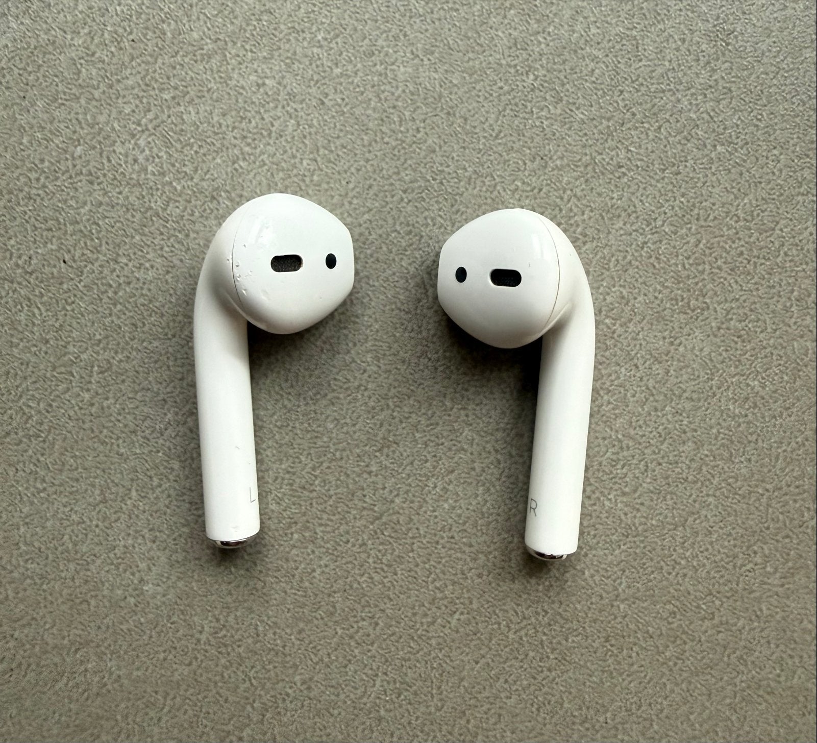 Apple AirPods 2e generatie, Audio, Tv en Foto, Ophalen of Verzenden, Gebruikt, Overige merken, Draadloos