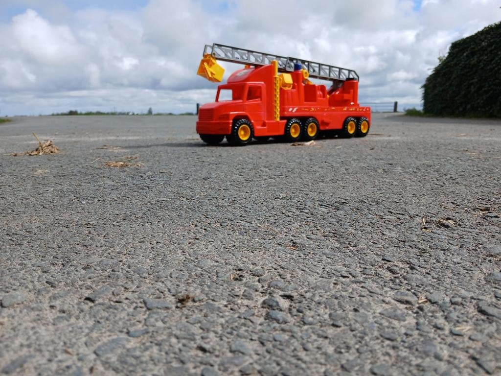 Grote rode brandweerauto, Kinderen en Baby's, Speelgoed | Speelgoedvoertuigen, Ophalen of Verzenden