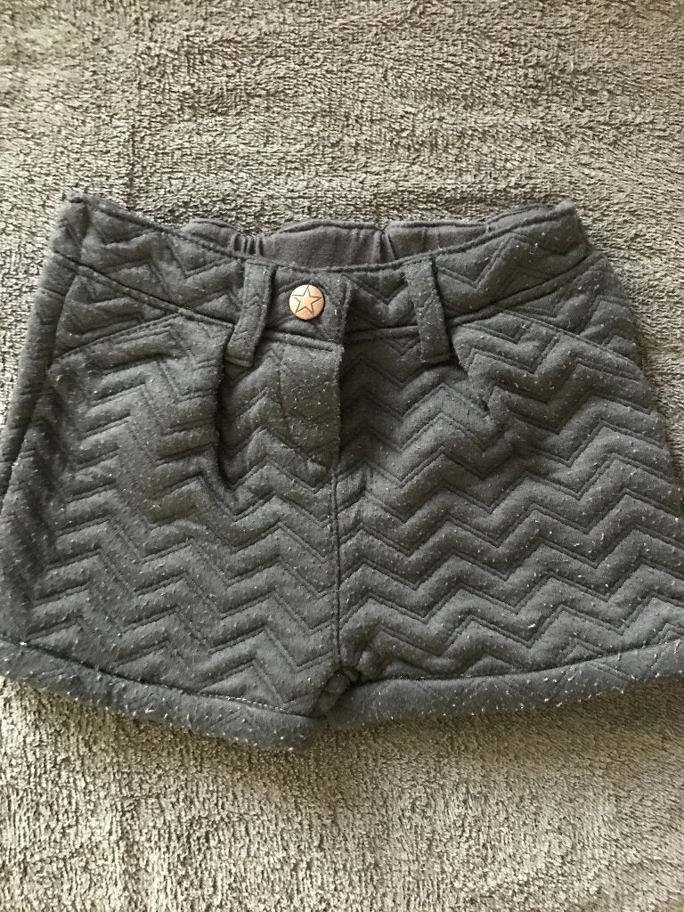 Leuke grijze korte broek (leuk met maillot eronder) mt 86, Kinderen en Baby's, Ophalen of Verzenden, Gebruikt, Meisje, Broekje