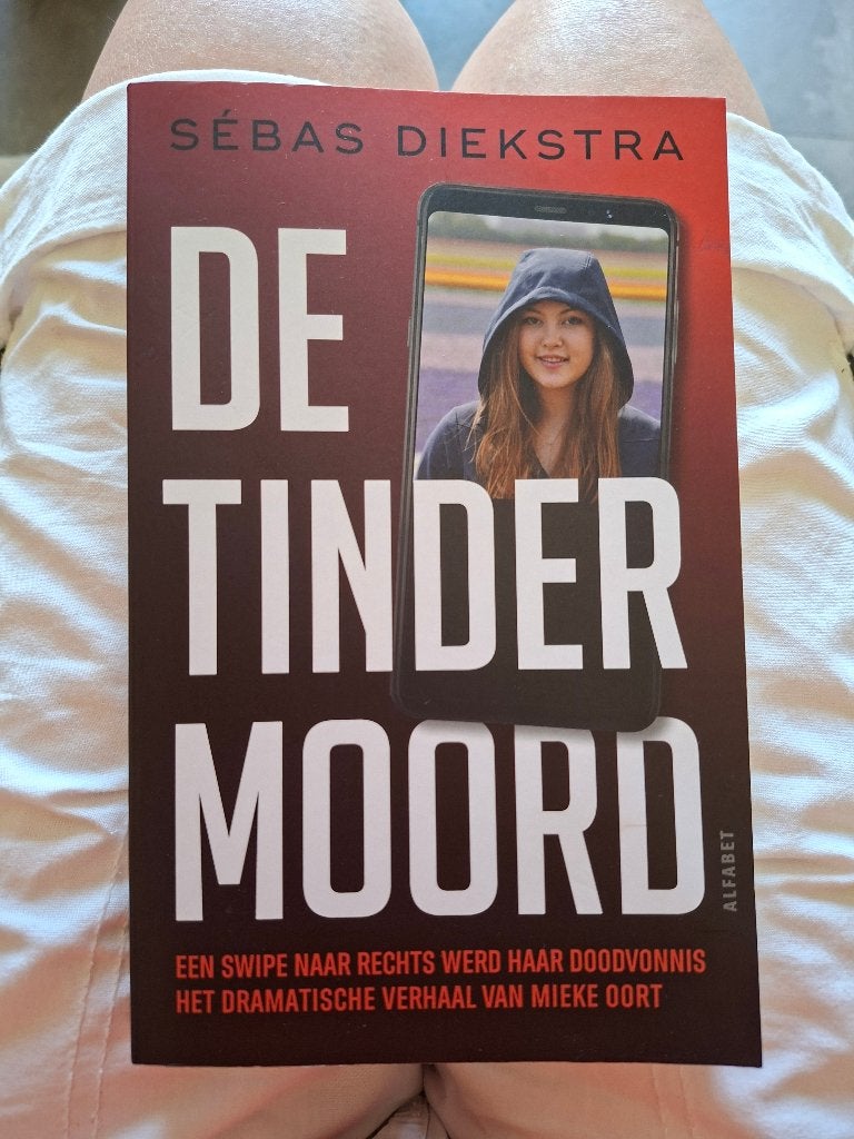De Tindermoord - Sebas Diekstra, Boeken, Overige Boeken, Zo goed als nieuw, Verzenden