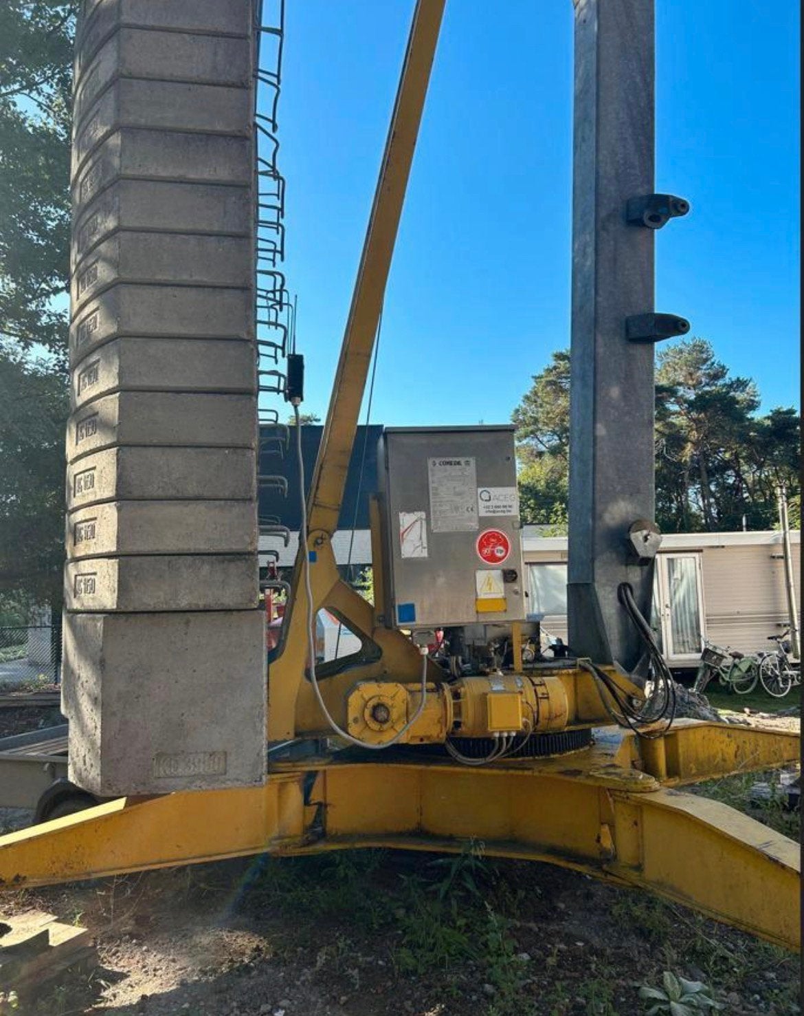 Comedil Torenkraan CBR 32H-4 – 27m / 4000 kg, Ophalen, Gebruikt