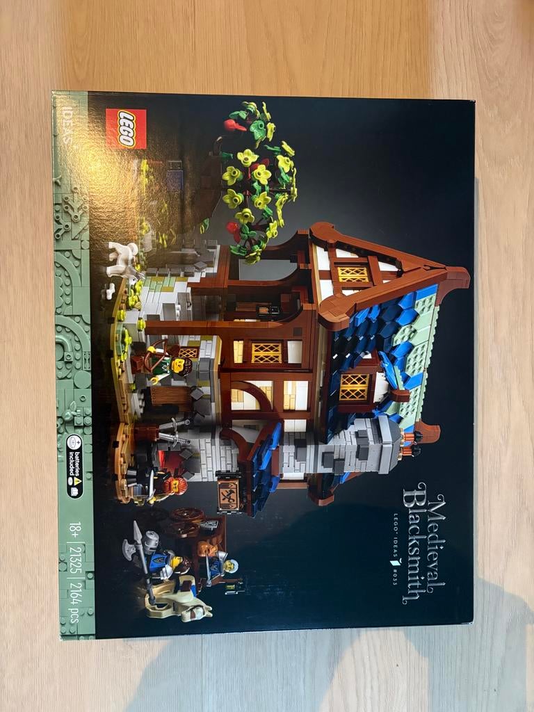 Lego Medieval Blacksmith 21325 nieuw in gesloten doos, Lego, Nieuw, Ophalen of Verzenden, Ideas