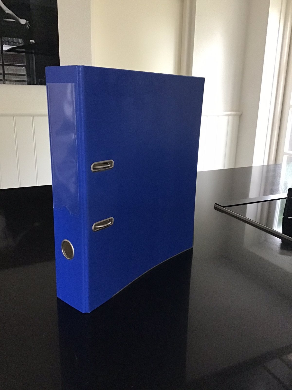 Twee blauwe ordners / mappen. Merk Staples., Verzenden, Gebruikt