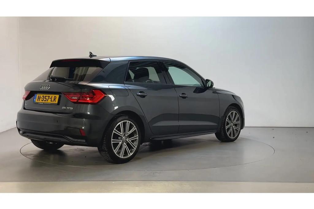 Audi A1 Sportback 25 TFSI Epic App-Connect Virt € 16.450,0, Stof, 95 pk, 49 €/maand, Origineel Nederlands