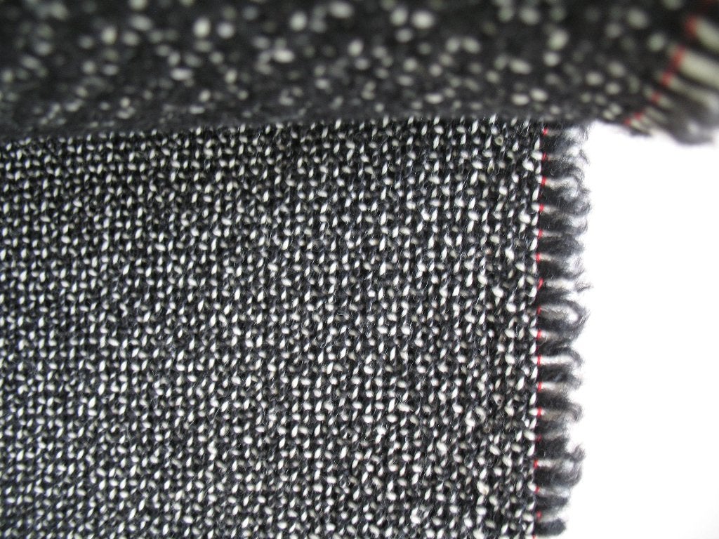 Kvadrat Perla 2.2 164; zwart/roomwit; max 9 meter meubelstof, Wol, Meerkleurig, 120 cm of meer, Ophalen of Verzenden