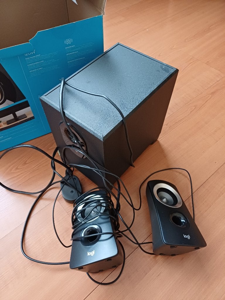 Logitech Z313 2.1 speakerset zo goed als nieuw, Computers en Software, Ophalen of Verzenden, Zo goed als nieuw, Audiokanaal 2.1