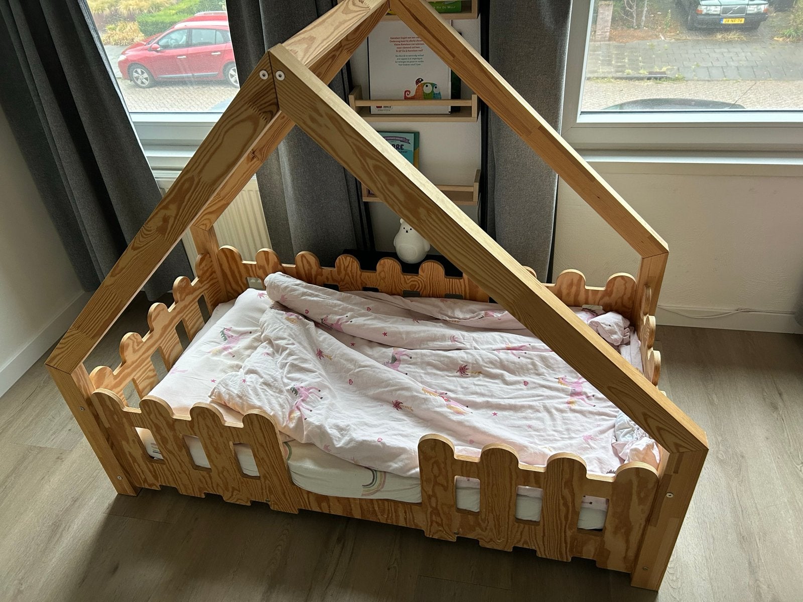 Peuterbed Huisje met Hekje - 153x76x128 cm, Ophalen, Gebruikt, 190 cm of minder, Overige maten