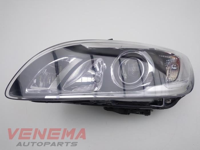 Koplamp links van een Volvo V60, Gebruikt, -, -, Ophalen of Verzenden