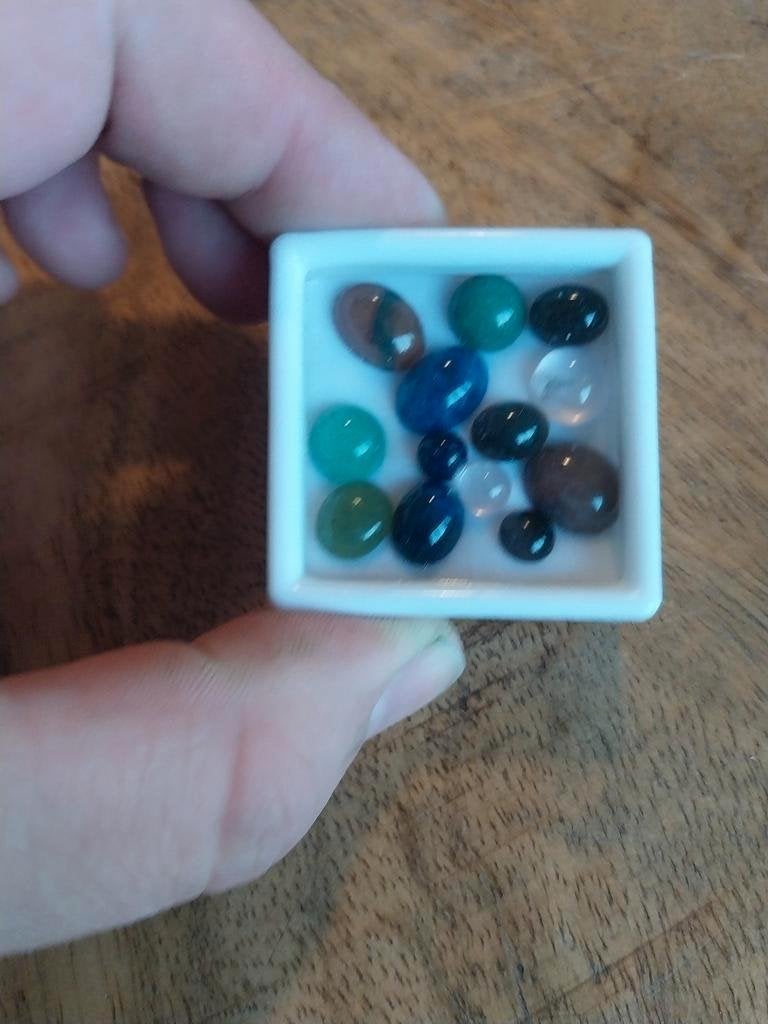 Lot van 13 gemengde cabochons, Ophalen of Verzenden