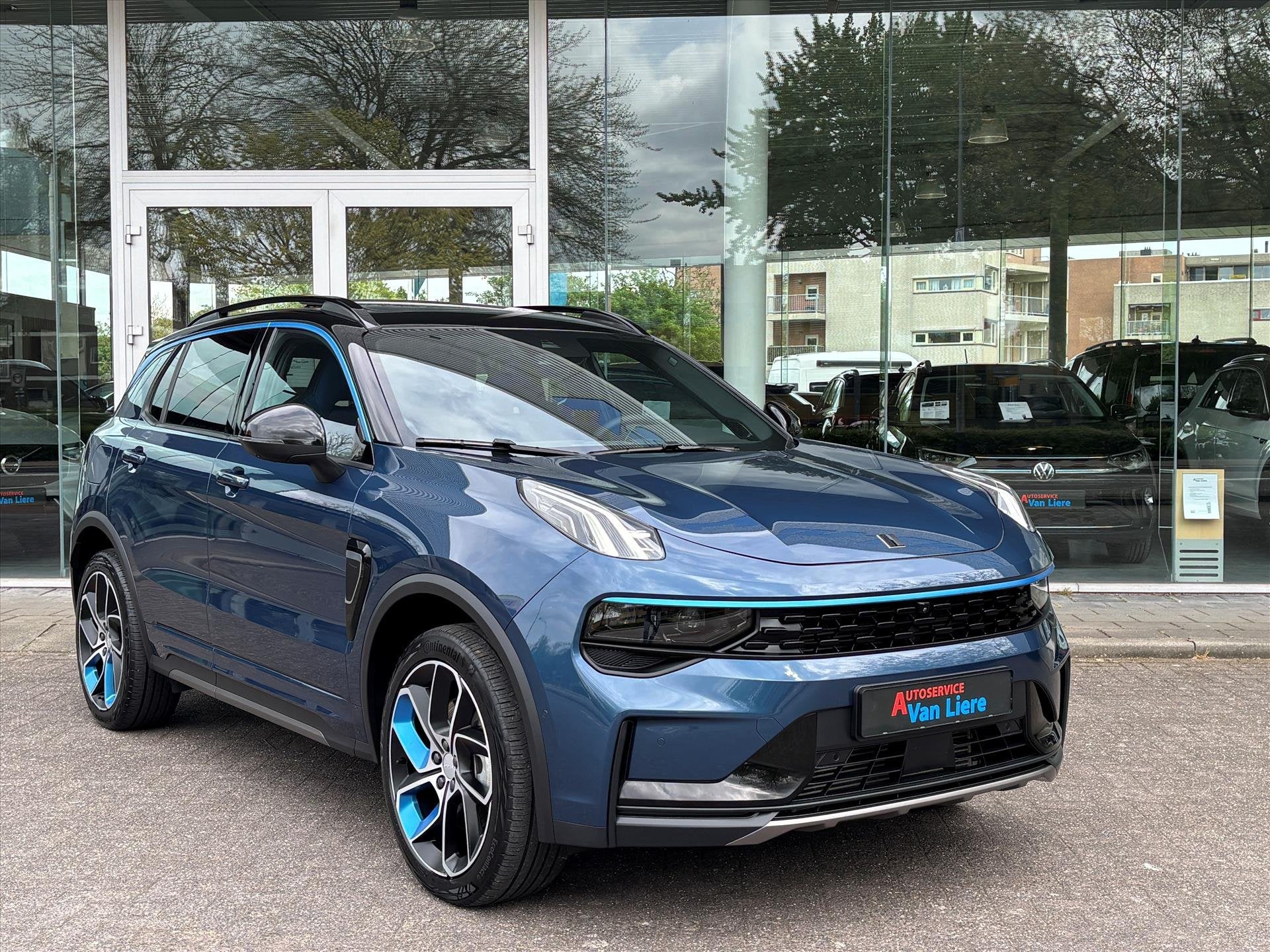 Lynk & Co 01 1.5TD 261pk PHEV 7DCTH|Schuifdak| 360 gr Camera, Stof, Plug-in hybride, Bedrijf, 1854 kg