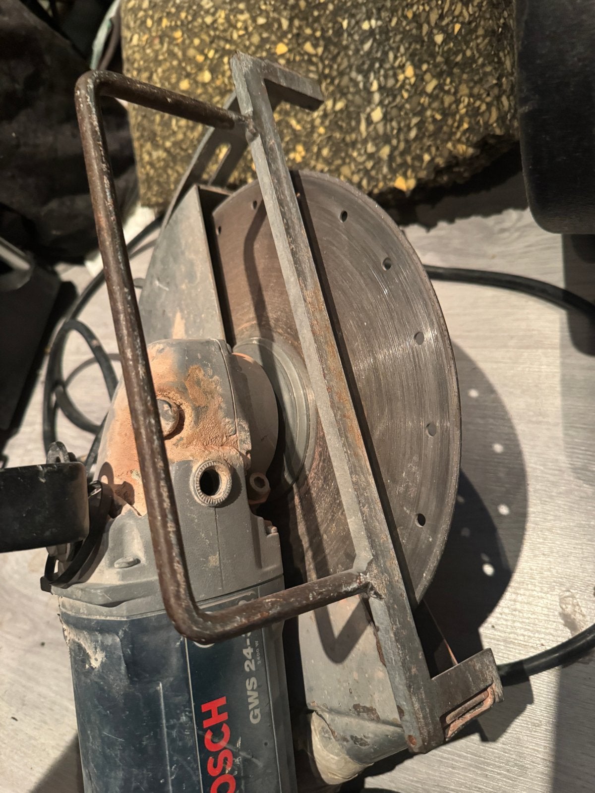 Bosch GWS 24-300 Haakse Slijper met Zaagblad, Ophalen, Gebruikt, 70 mm of meer, Overige typen