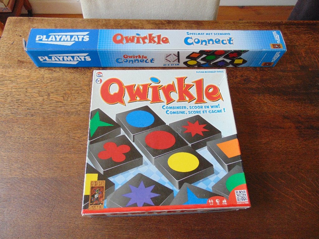 Qwirkle Spel + Speelmat van 999 Games, Een of twee spelers, Ophalen of Verzenden, Gebruikt, 999games