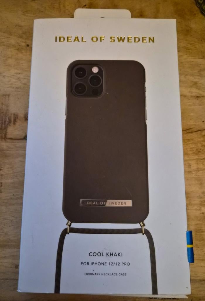 Ideal of Sweden Cool Khaki iPhone 12/12 Pro + Pasjeshouder, Ophalen of Verzenden, Nieuw, IPhone 12, Frontje of Cover