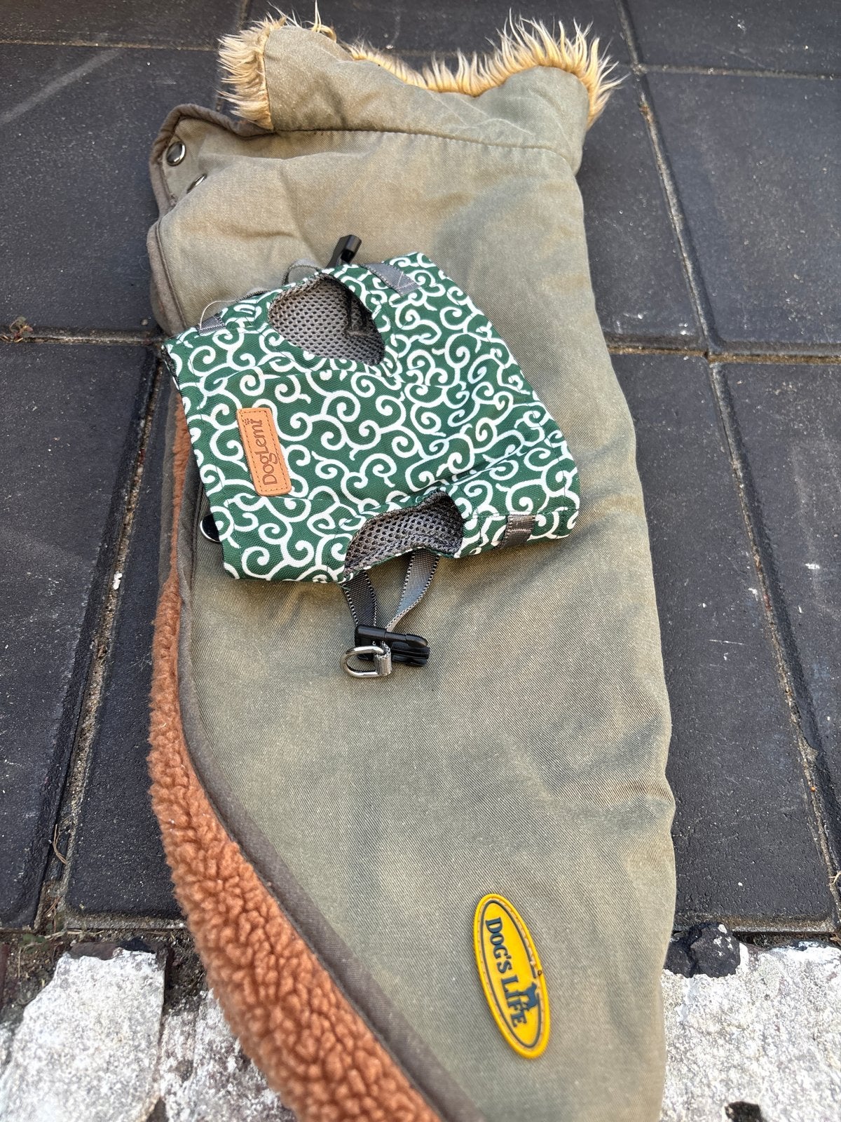 Honden jasje, Ophalen of Verzenden, Zo goed als nieuw