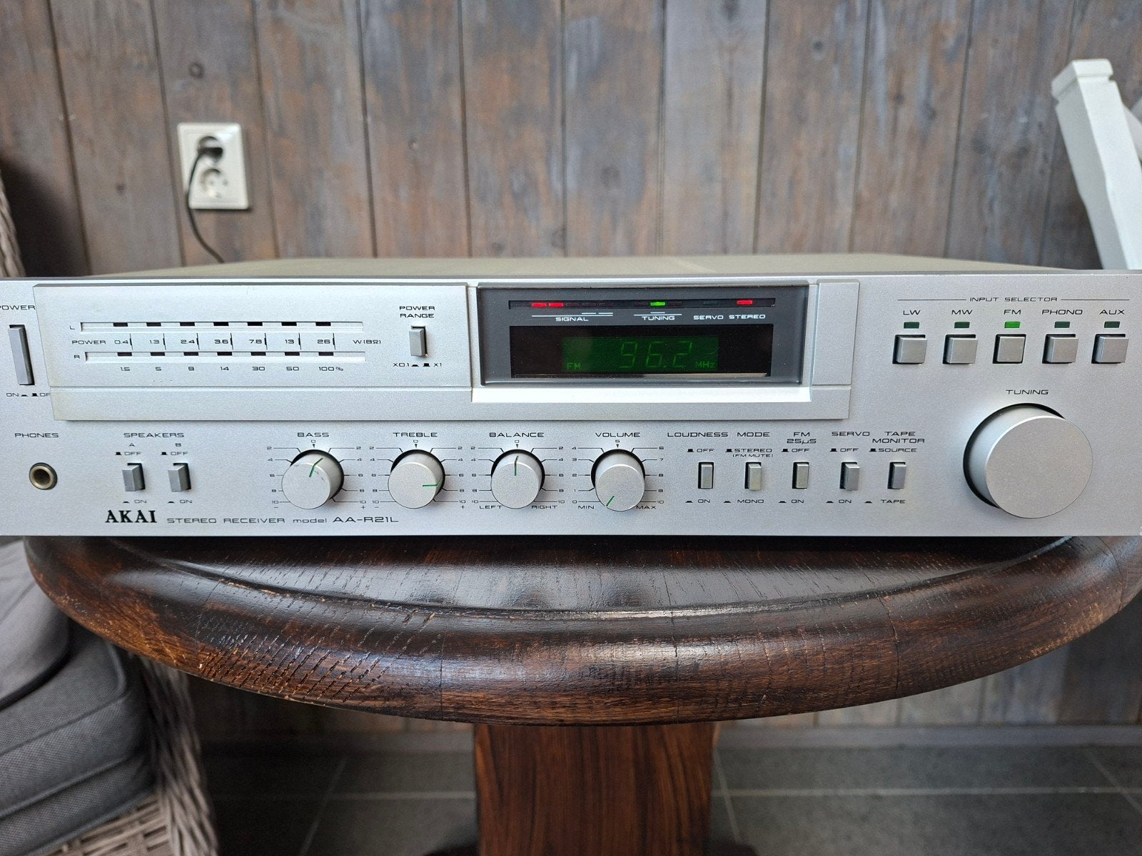 Akai AA-R21L Stereo Receiver - Vintage Audio, Overige merken, Gebruikt, Ophalen of Verzenden, Minder dan 60 watt