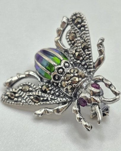 925 zilveren broche, met Robijn., Sieraden, Tassen en Uiterlijk, Broches, Nieuw, Ophalen of Verzenden, Nvt, Zilver