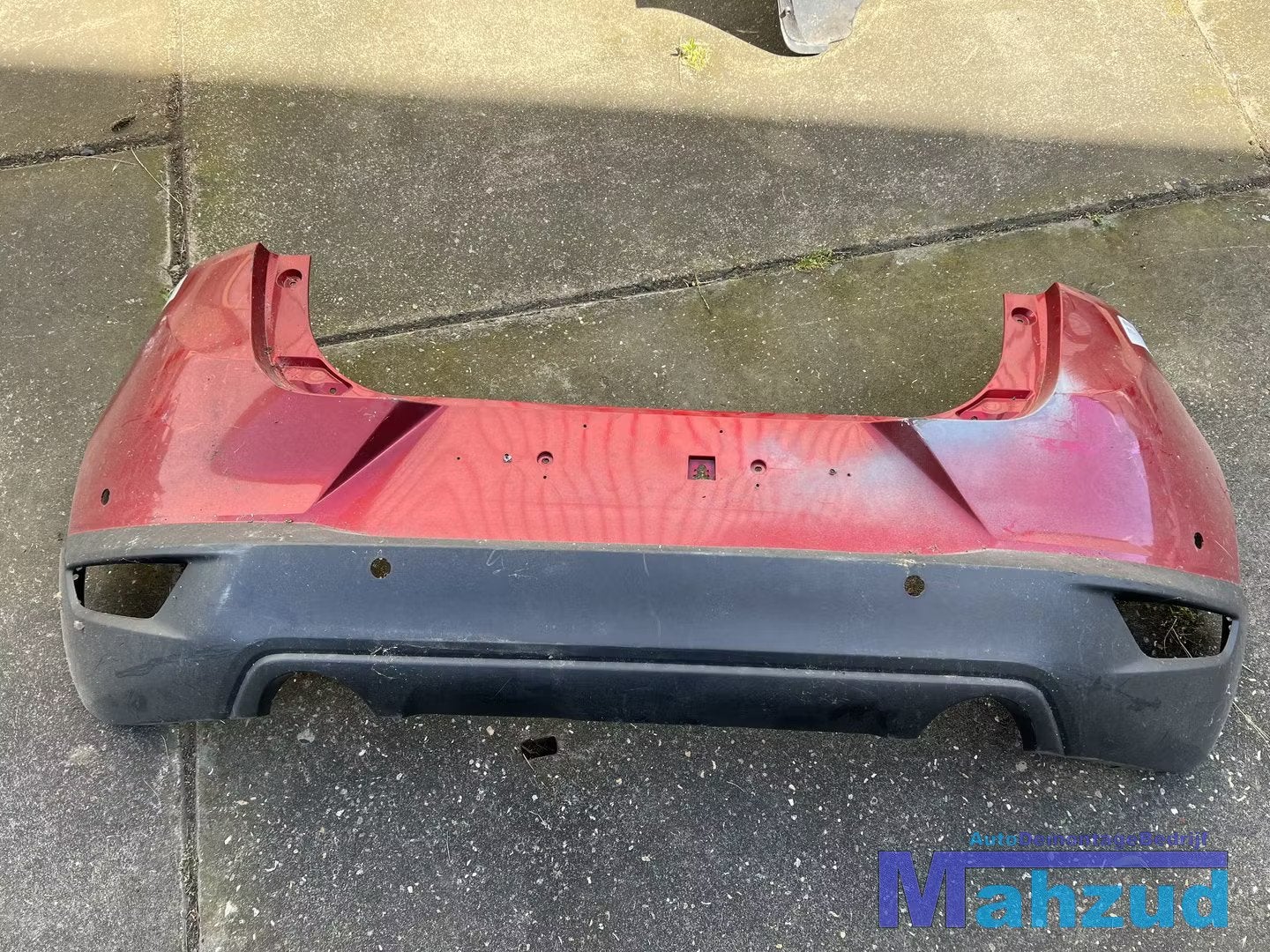 MAZDA CX-3 Rood achterbumper bumper achter 2015+, Gebruikt, Shinchi, Fuchu-Cho 3-1
730-8670  Hiroshima, Mazda Motor Corporation