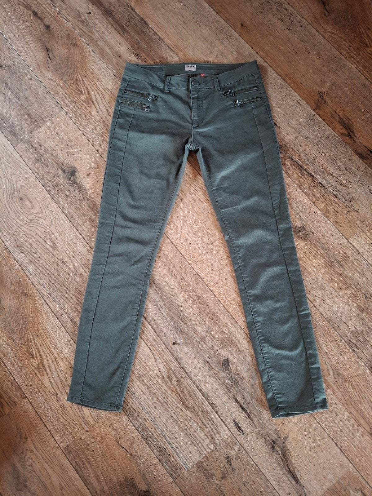 ONLY casual broek. Mt 38, Kleding | Dames, Broeken en Pantalons, Maat 38/40 (M), Verzenden, Zo goed als nieuw, Lang