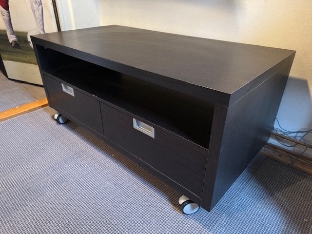 TV meubel, IKEA besta donkerbruin, heeft gebruikssporen, Ophalen, Overige materialen, Gebruikt, 100 tot 150 cm