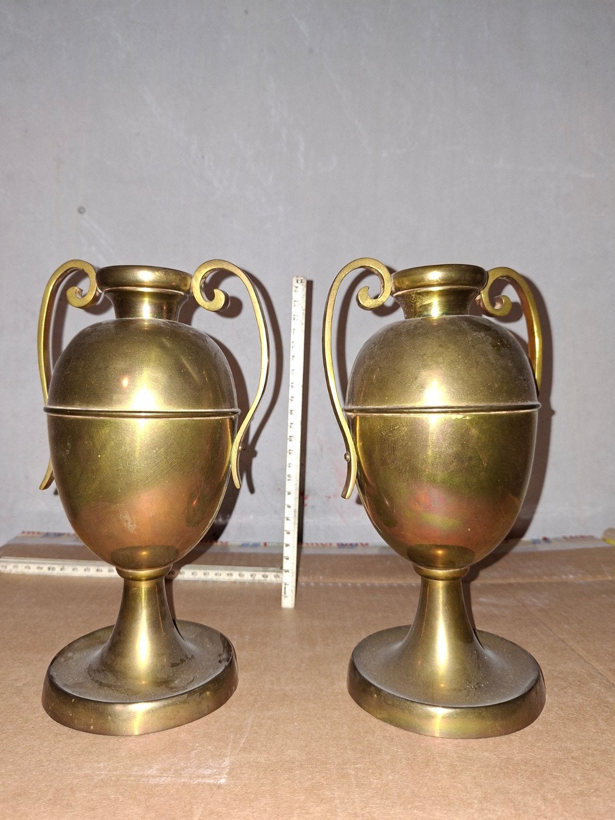 Set van 2 vintage messing vazen/bekers, Antiek en Kunst, Antiek | Koper en Brons, Ophalen of Verzenden, Koper