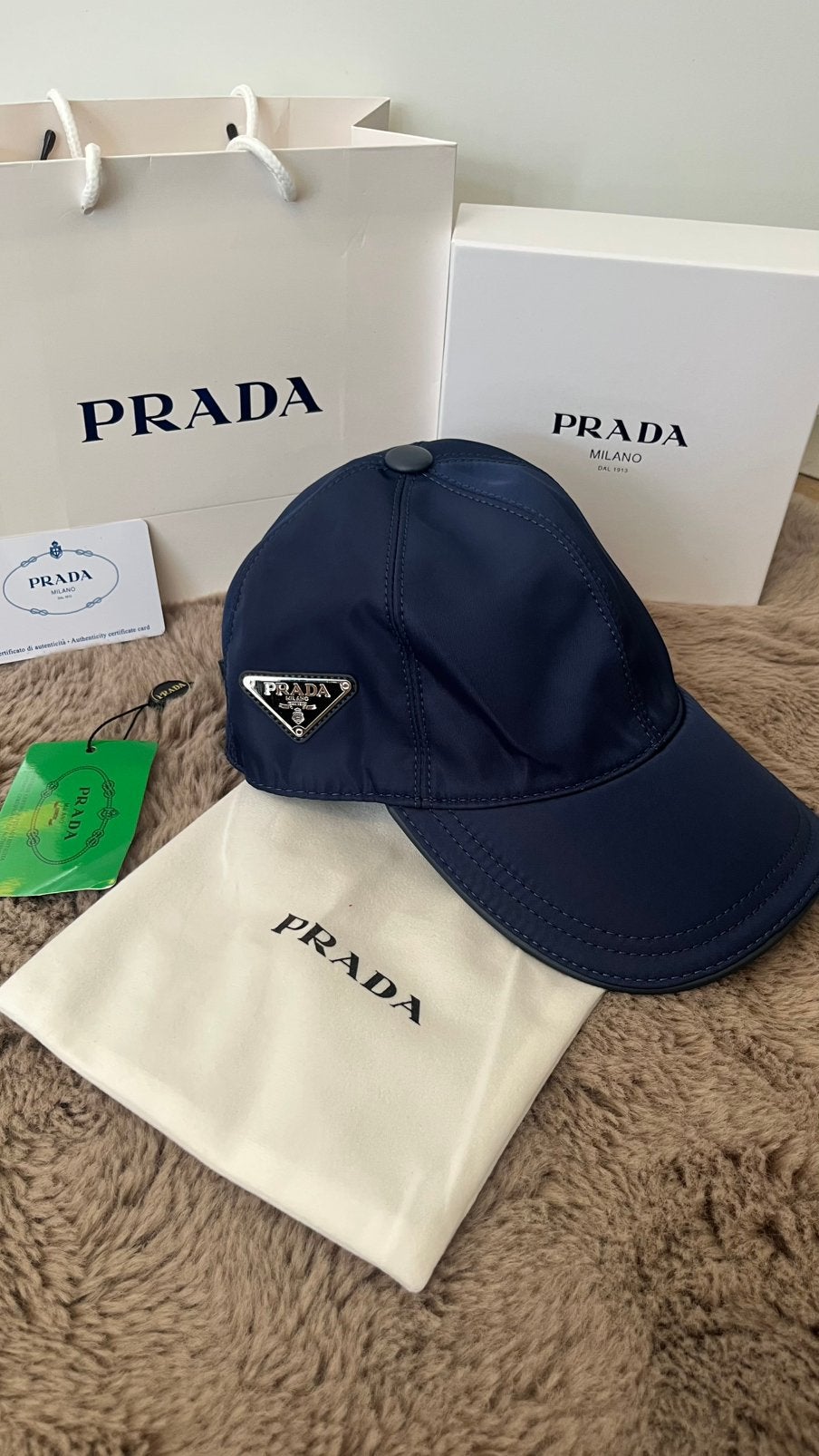 Prada Re-Nylon Pet Donkerblauw, Ophalen of Verzenden, Nieuw, Pet