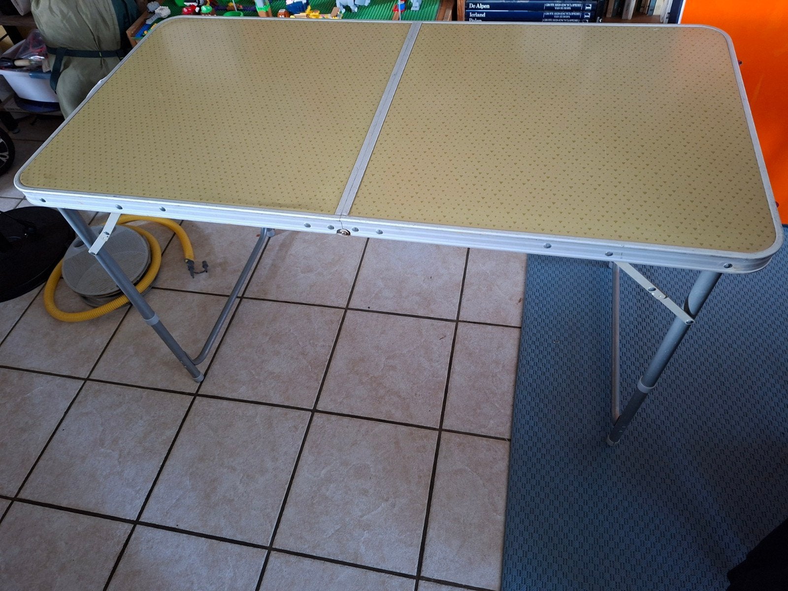 Inklapbare campingtafel 60x120 Quechua Decathlon, Ophalen, Gebruikt, Campingtafel