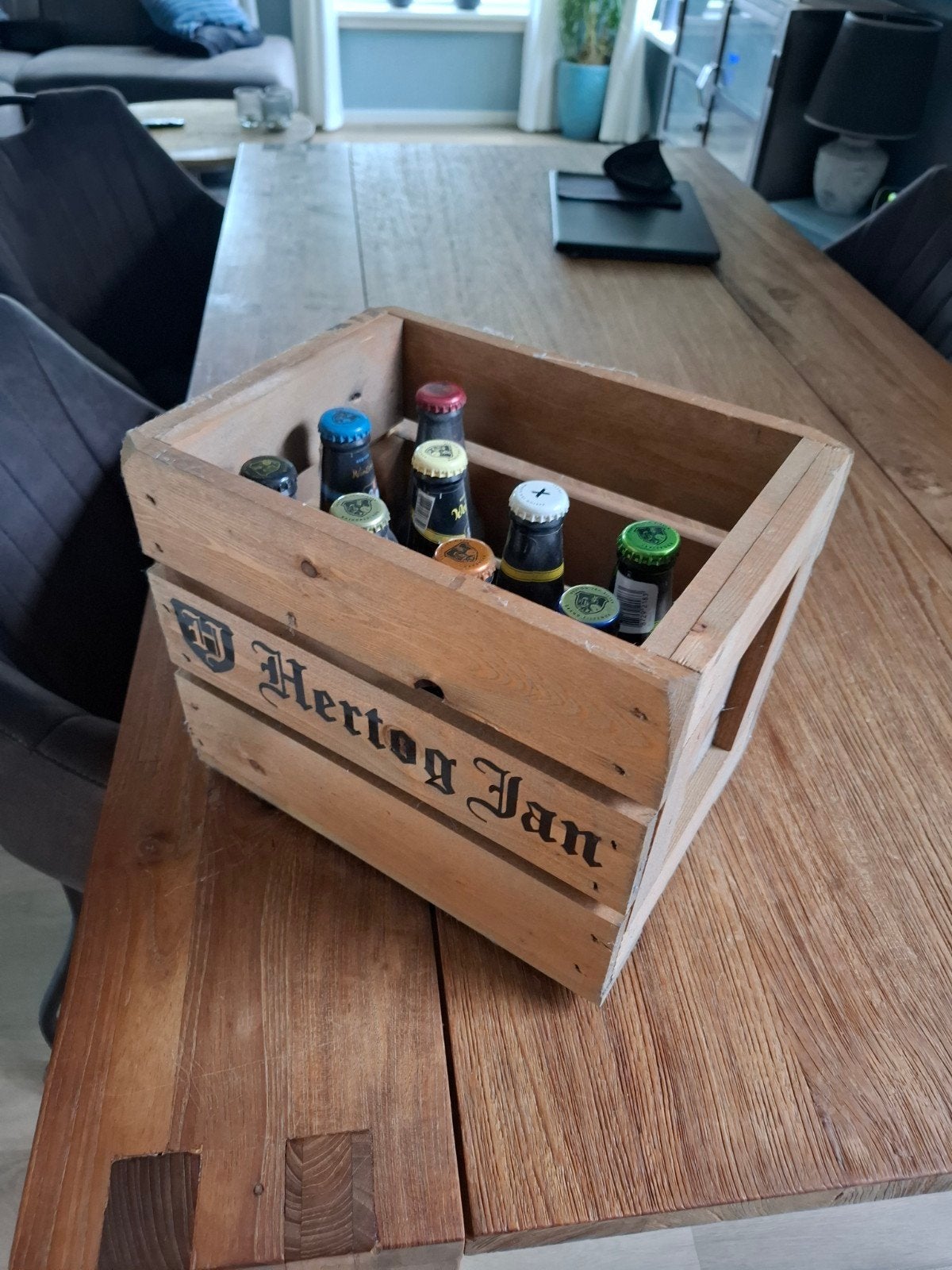 Hertog Jan houten krat met diverse lege bierflesjes, Verzamelen, Ophalen, Gebruikt, Overige typen, Hertog Jan