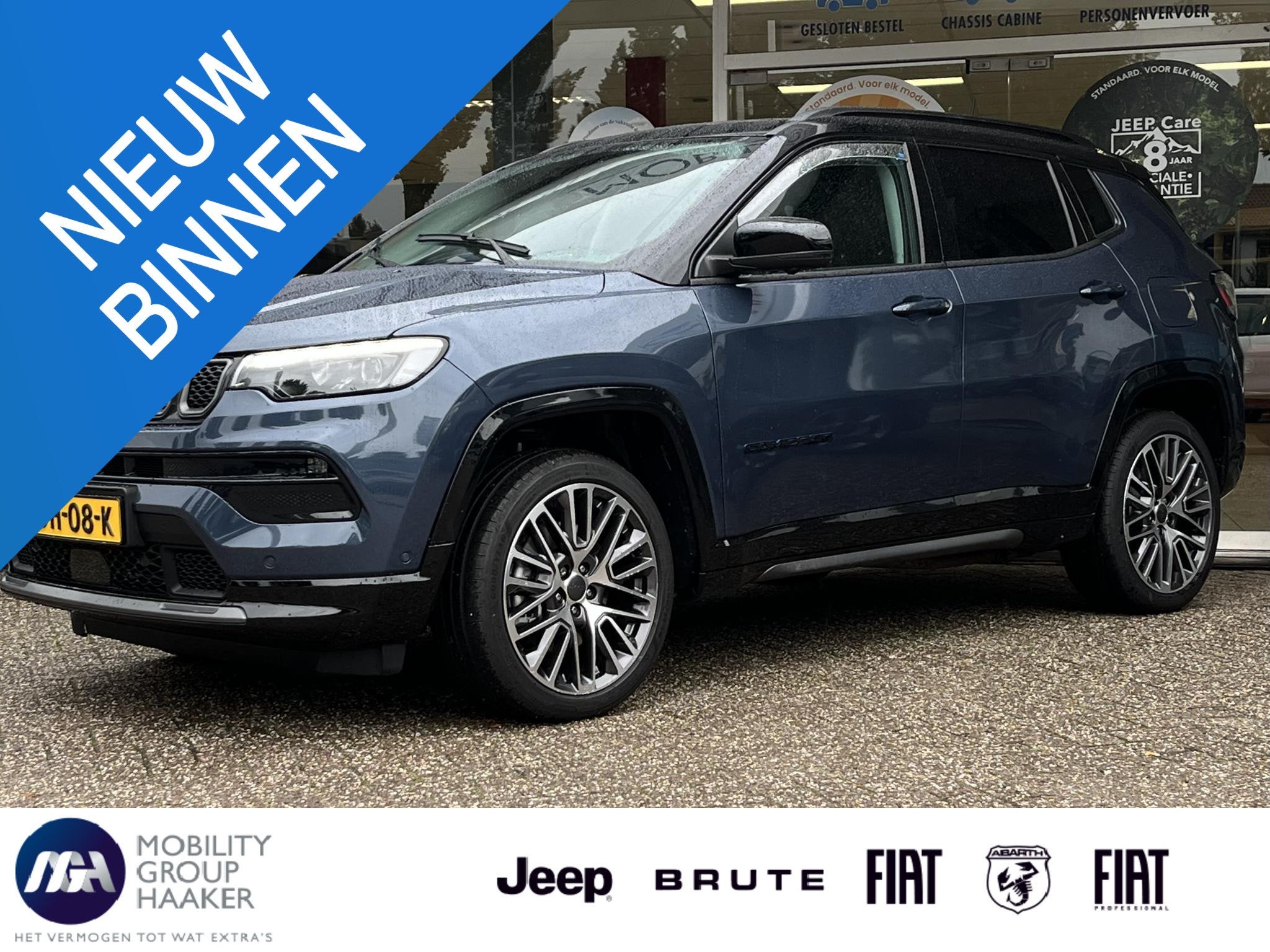 Jeep Compass 4xe 240 Plug-in Hybrid Electric Summit | Apple/